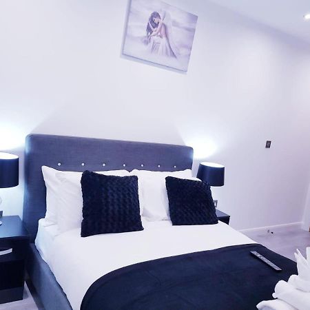 Z Home Apartments Leicester Esterno foto