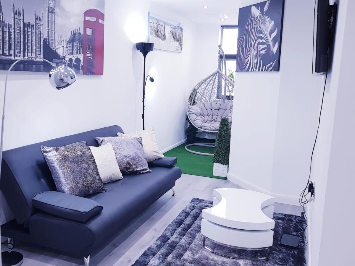 Z Home Apartments Leicester Esterno foto