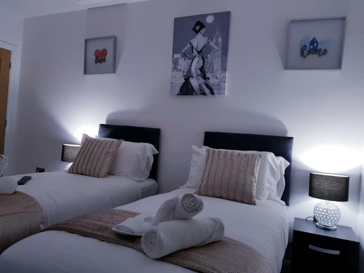 Z Home Apartments Leicester Esterno foto