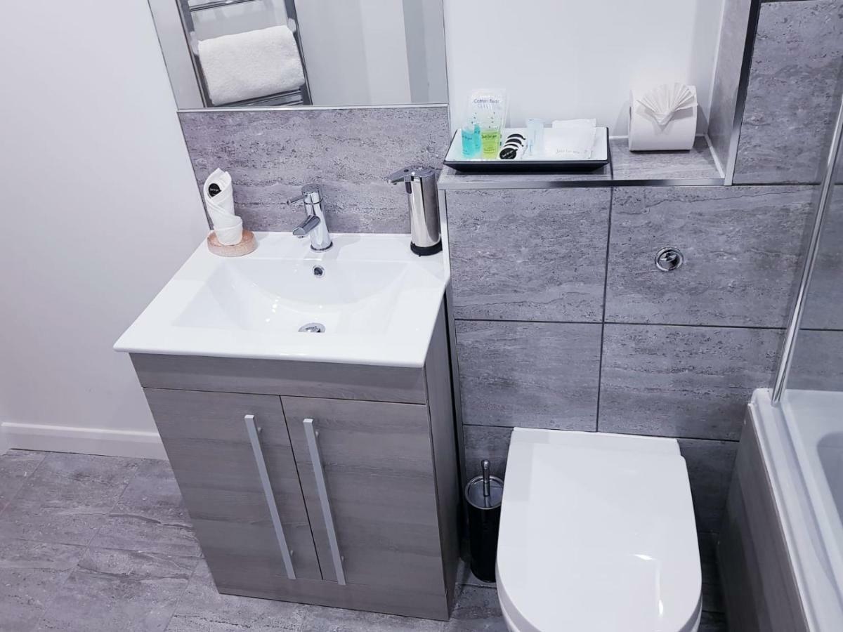 Z Home Apartments Leicester Esterno foto