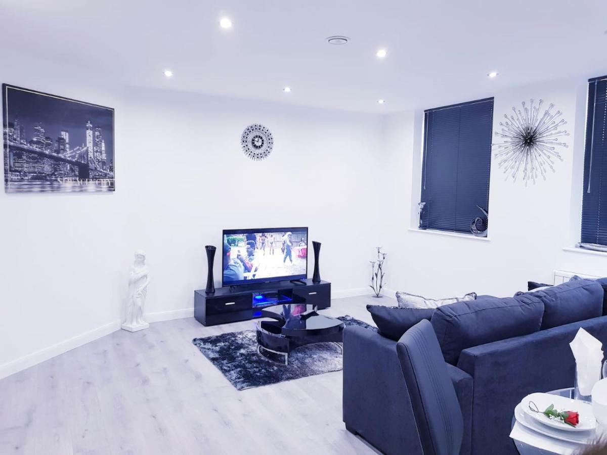 Z Home Apartments Leicester Esterno foto