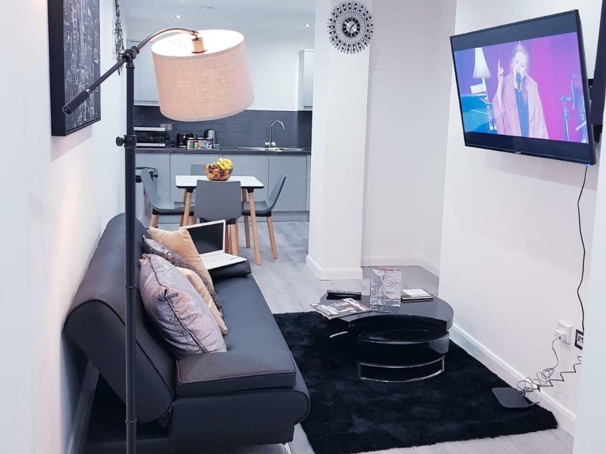 Z Home Apartments Leicester Esterno foto